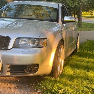 Meet your Posher, Parker